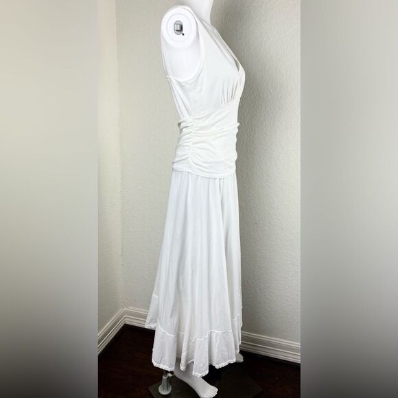 Luna Luz White Tank Dress - Picture 2 of 13